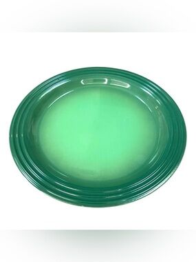 Le Creuset Dinner Plate 10-1/2"  27cm Bamboo Green, New Second Choix